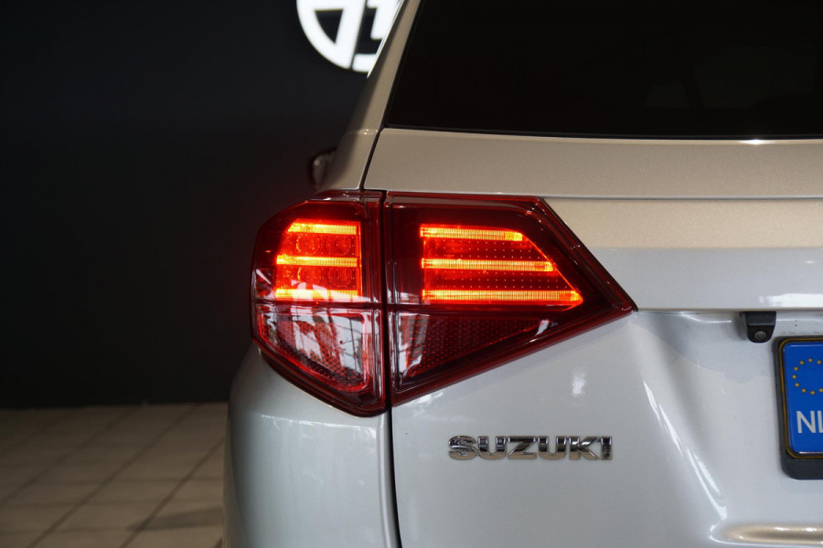 Suzuki Vitara 1.4 Boosterjet Select Smart Hybrid + STOELVERWARMING / CAMERA