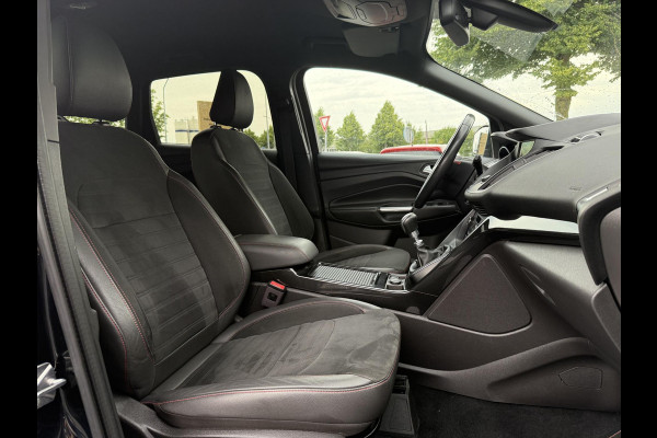 Ford Kuga 1.5 EcoBoost ST Line Navi,Camera,Trekhaak,Clima,Halfleder,Pdc V+A,120pk,Lm velgen,6 Bak,Apk tot 06-2026