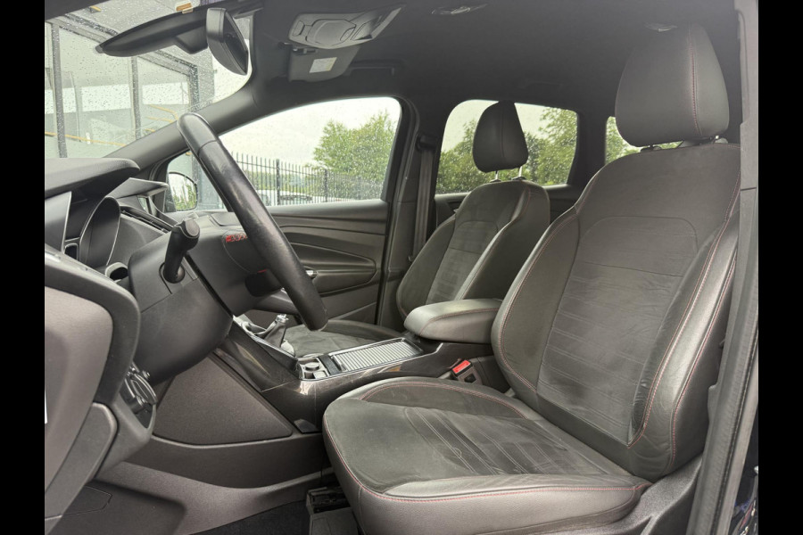 Ford Kuga 1.5 EcoBoost ST Line Navi,Camera,Trekhaak,Clima,Halfleder,Pdc V+A,120pk,Lm velgen,6 Bak,Apk tot 06-2026