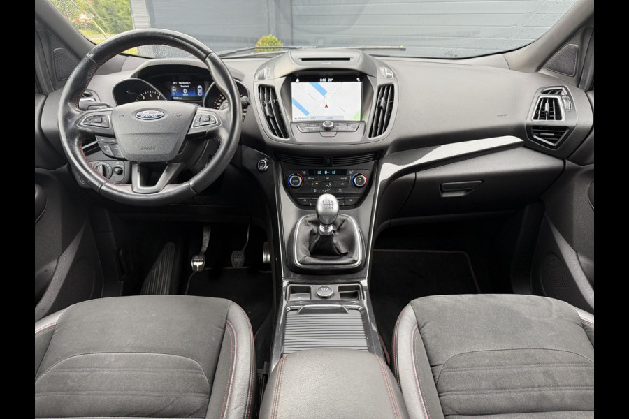 Ford Kuga 1.5 EcoBoost ST Line Navi,Camera,Trekhaak,Clima,Halfleder,Pdc V+A,120pk,Lm velgen,6 Bak,Apk tot 06-2026