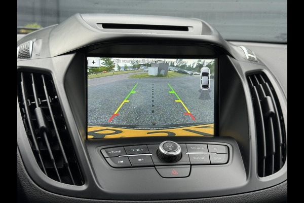 Ford Kuga 1.5 EcoBoost ST Line Navi,Camera,Trekhaak,Clima,Halfleder,Pdc V+A,120pk,Lm velgen,6 Bak,Apk tot 06-2026