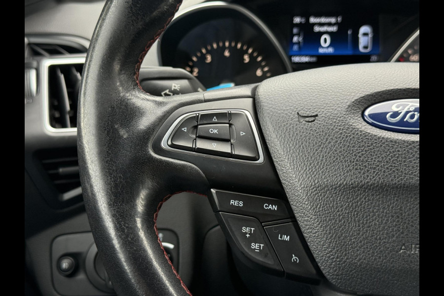 Ford Kuga 1.5 EcoBoost ST Line Navi,Camera,Trekhaak,Clima,Halfleder,Pdc V+A,120pk,Lm velgen,6 Bak,Apk tot 06-2026