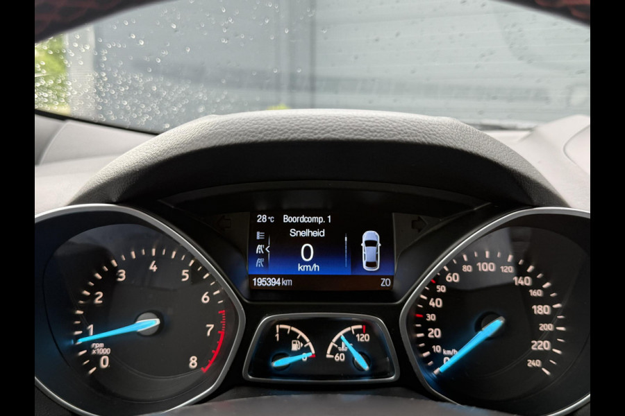 Ford Kuga 1.5 EcoBoost ST Line Navi,Camera,Trekhaak,Clima,Halfleder,Pdc V+A,120pk,Lm velgen,6 Bak,Apk tot 06-2026