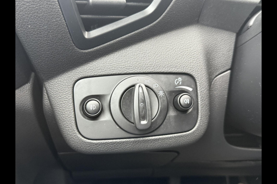 Ford Kuga 1.5 EcoBoost ST Line Navi,Camera,Trekhaak,Clima,Halfleder,Pdc V+A,120pk,Lm velgen,6 Bak,Apk tot 06-2026