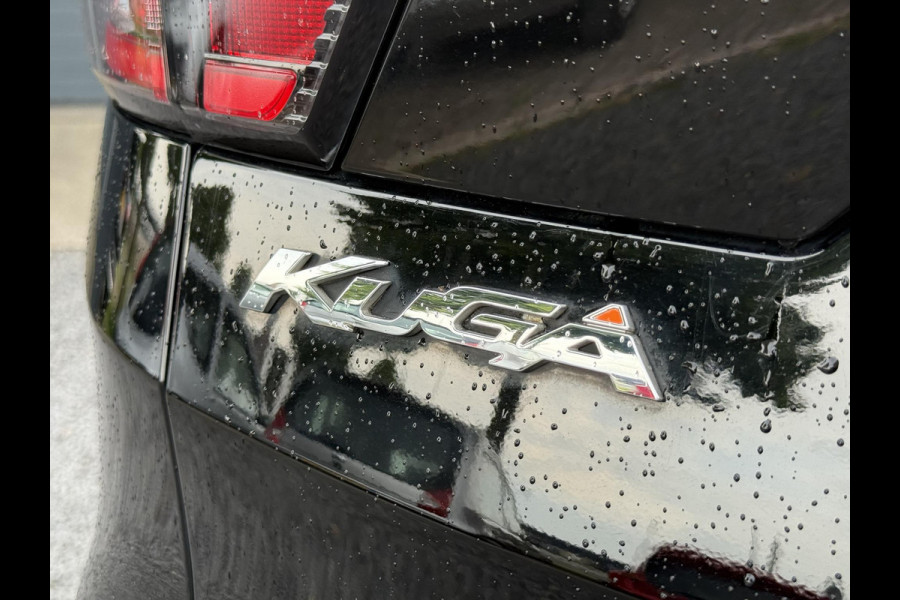 Ford Kuga 1.5 EcoBoost ST Line Navi,Camera,Trekhaak,Clima,Halfleder,Pdc V+A,120pk,Lm velgen,6 Bak,Apk tot 06-2026