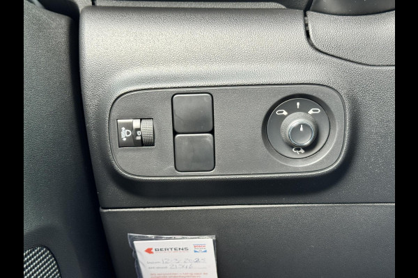 Citroën C3 1.2 PT 110 EAT6 Shine | Navi | Parkeercamera | Dodehoek | Prijs is rijklaar