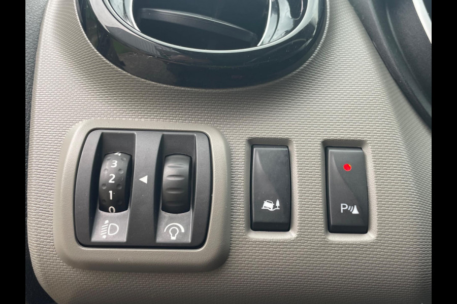 Renault Trafic 1.6 dCi T29 L2H1 Dubbelcabine 6 Zitter Airco Navi