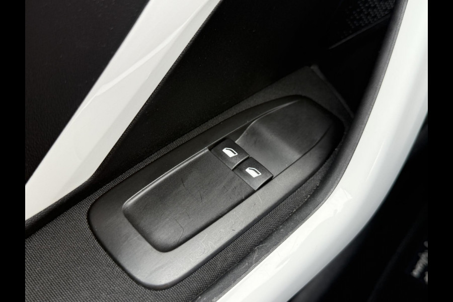 Peugeot 208 1.2 PureTech Like Airco,N.A.P,5 Deurs,Dealer Onderhouden,Elekt Ramen,Apk tot 10-2026