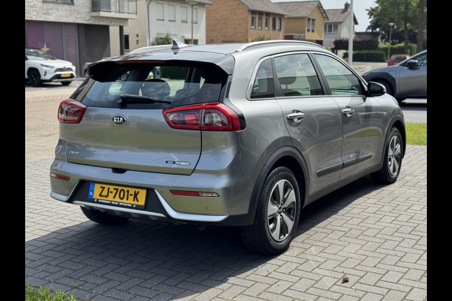 Kia Niro 1.6 GDi Hybrid DynamicLine | Parkeersensoren, Navigatie, Parkeercamera, Apple CarPlay/Android auto
