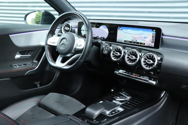 Mercedes-Benz A-Klasse 200 AMG | PANO - SFEER - VOLL!