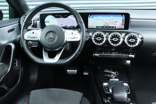 Mercedes-Benz A-Klasse 200 AMG | PANO - SFEER - VOLL!