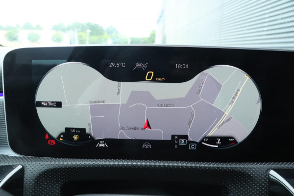 Mercedes-Benz A-Klasse 200 AMG | PANO - SFEER - VOLL!