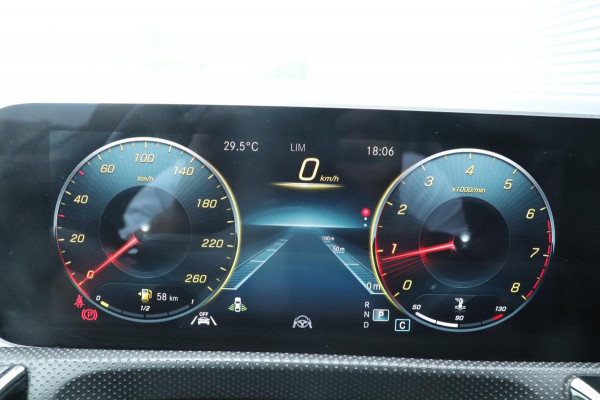 Mercedes-Benz A-Klasse 200 AMG | PANO - SFEER - VOLL!