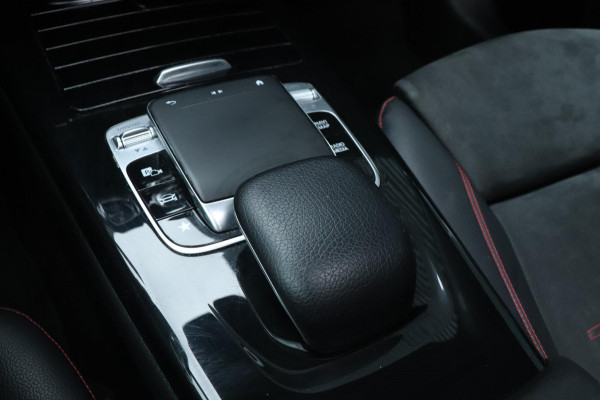 Mercedes-Benz A-Klasse 200 AMG | PANO - SFEER - VOLL!