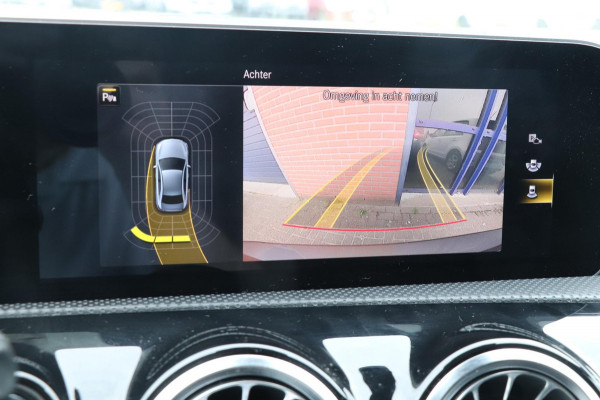 Mercedes-Benz A-Klasse 200 AMG | PANO - SFEER - VOLL!