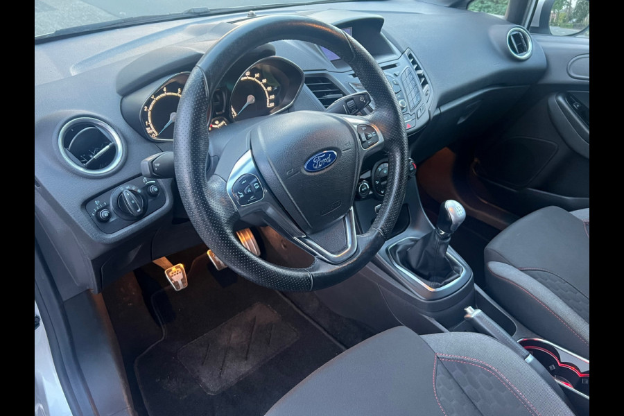 Ford Fiesta 1.0 EcoBoost ST Line 125 PK - NL-AUTO-NAP.