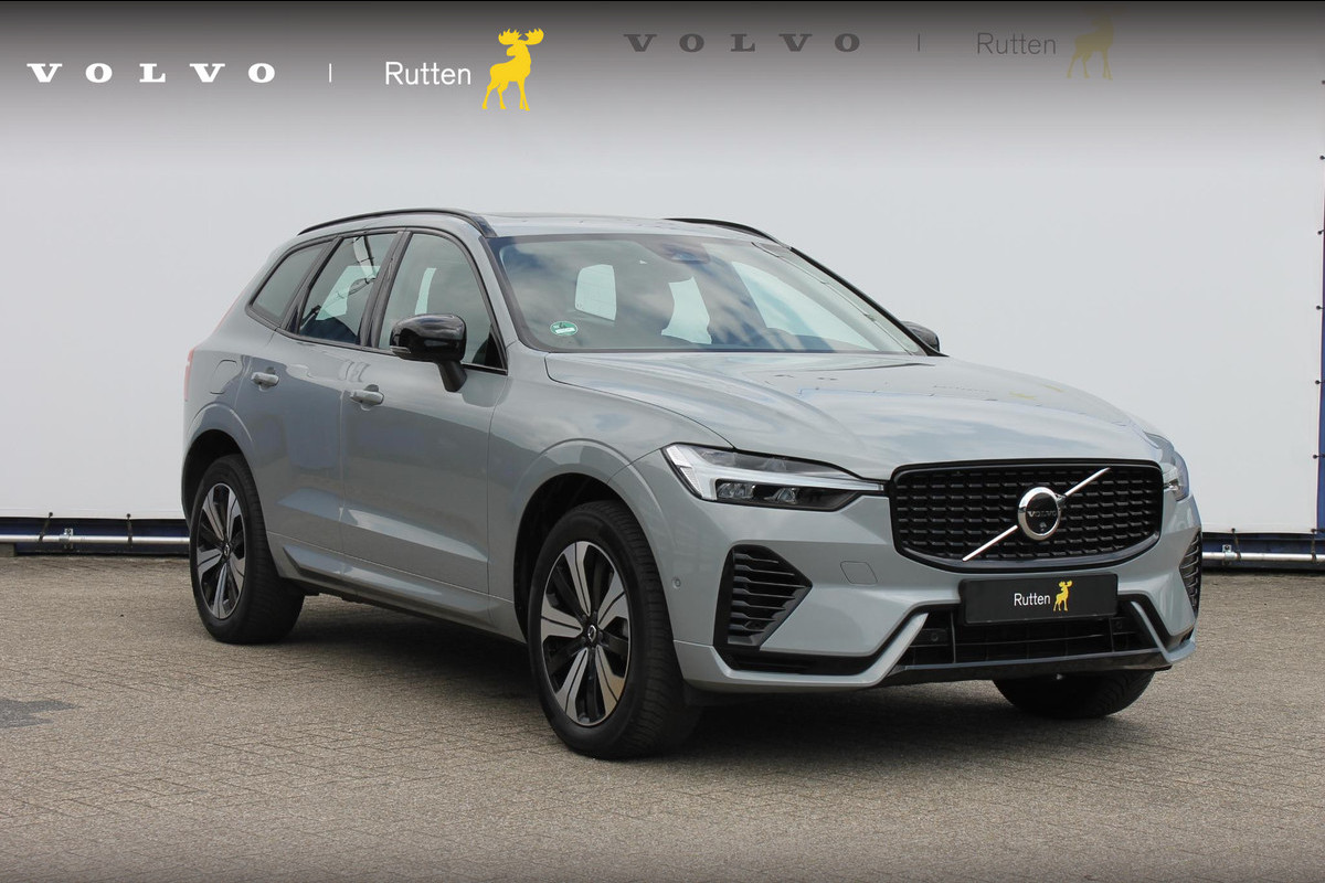Volvo XC60 T6 350PK Plug-in hybrid AWD Plus Dark Long Range / Semi elektrisch wegklapbare trekhaak / Lederen bekleding / Panoramisch schuif-kanteldak