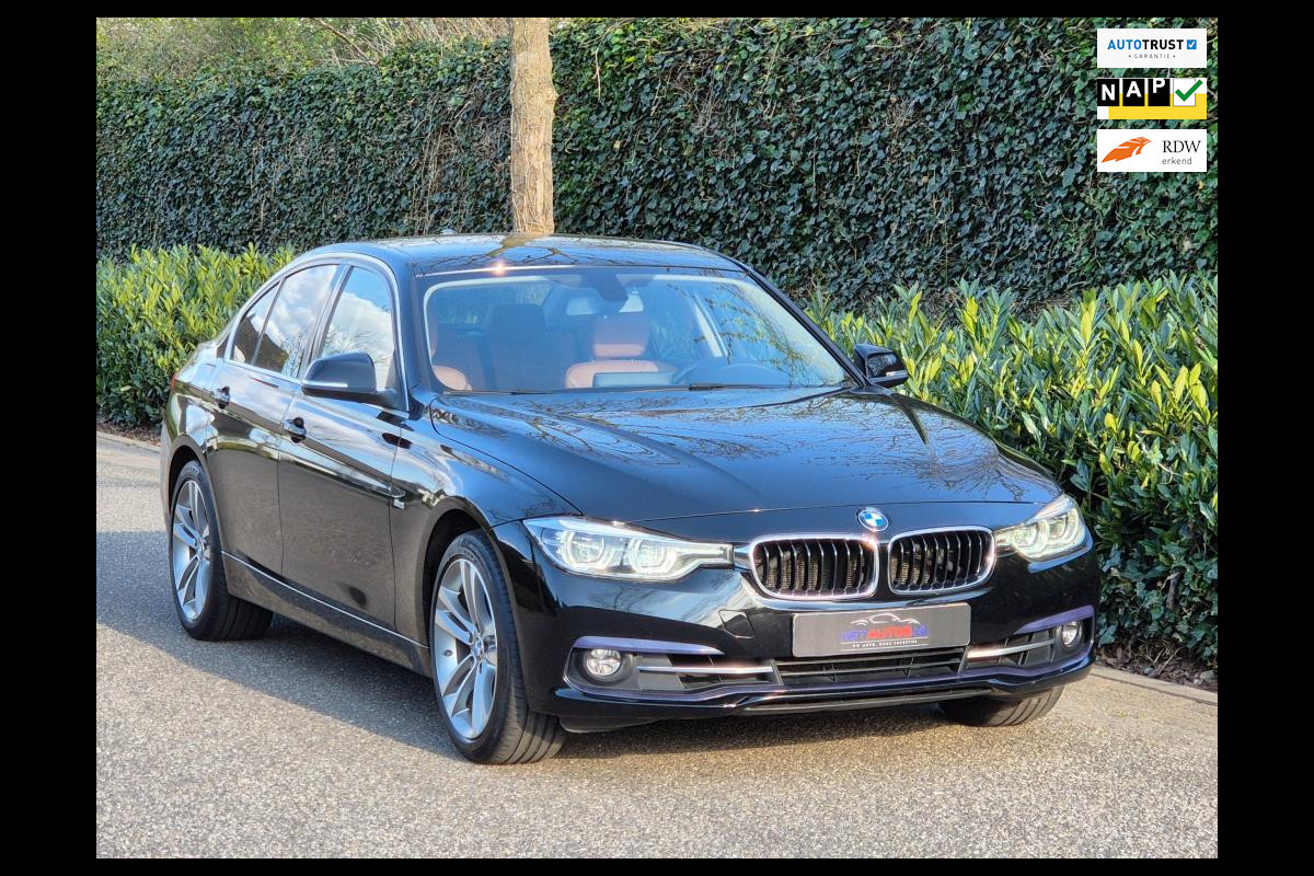 BMW 3-serie 320i Apple CarPlay NBT EVO NAVI Trekhaak Elekt. 2e eigenaar High Executive Sport Stoelen BMW 3-serie 320i Apple CarPlay NBT EVO NAVI Trekhaak Elekt. 2e eigenaar High Executive Sport Stoelen