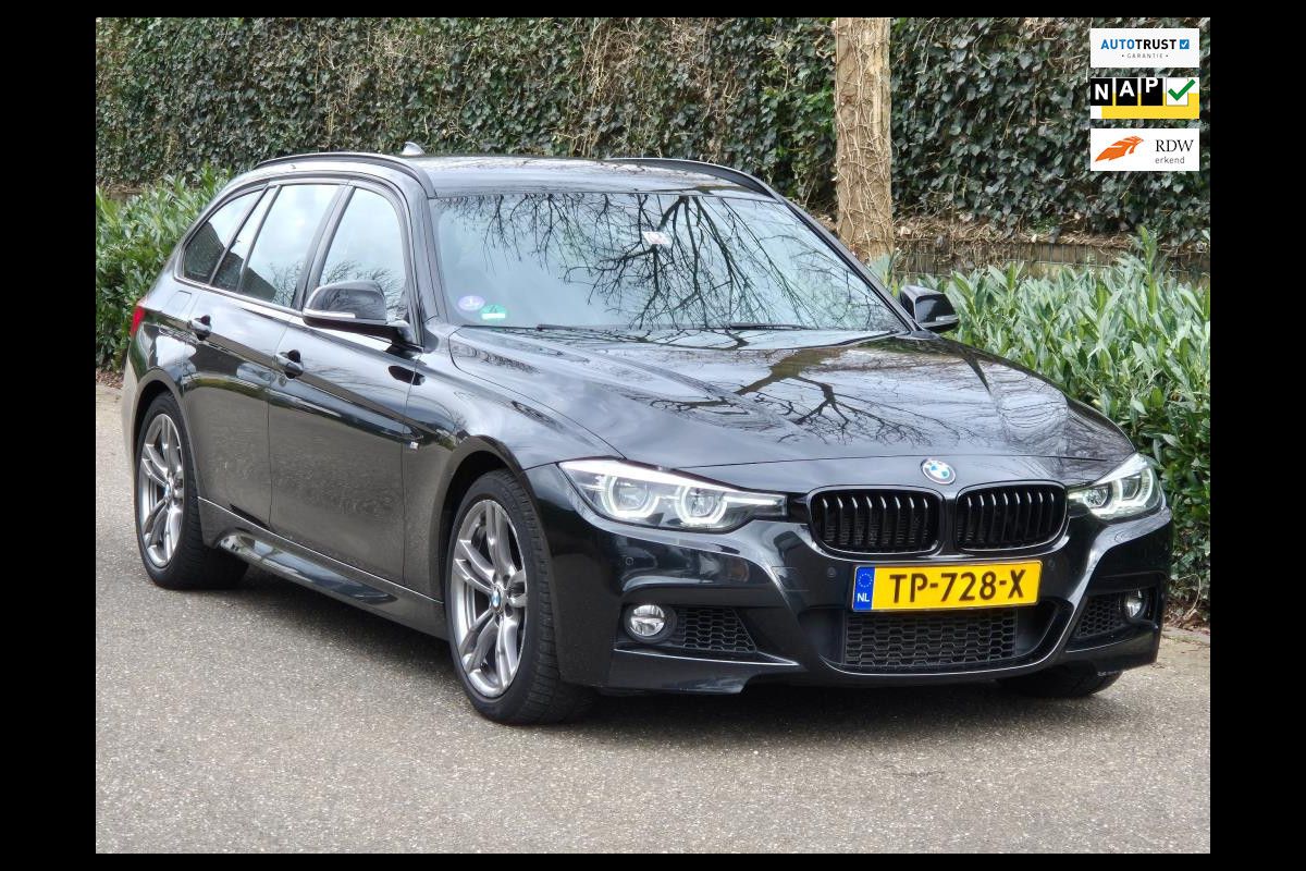 BMW 3 Serie Touring F31 M Sport 2e-EIG Apple CarPlay Navi Camera LED DAB+ PDC NAP NL GARANTIE BMW 3 Serie Touring F31 M Sport 2e-EIG Apple CarPlay Navi Camera LED DAB+ PDC NAP NL GARANTIE