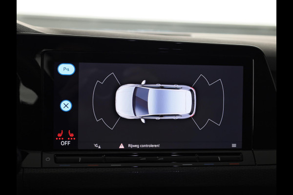 Volkswagen Golf 1.4 eHybrid GTE 245 pk Automaat (DSG) | Navigatie | Parkeersensoren | Adaptieve cruise control | Autom. airco (3 zones) | Stoelverwarming |
