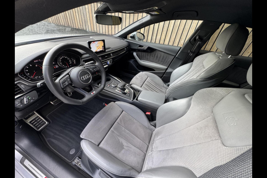 Audi A5 Sportback 35 TFSI S-line black edition Automaat | Navigatiesysteem | Bang&Olufsen audio | Leer/alcantara grijs | Adaptieve cruis