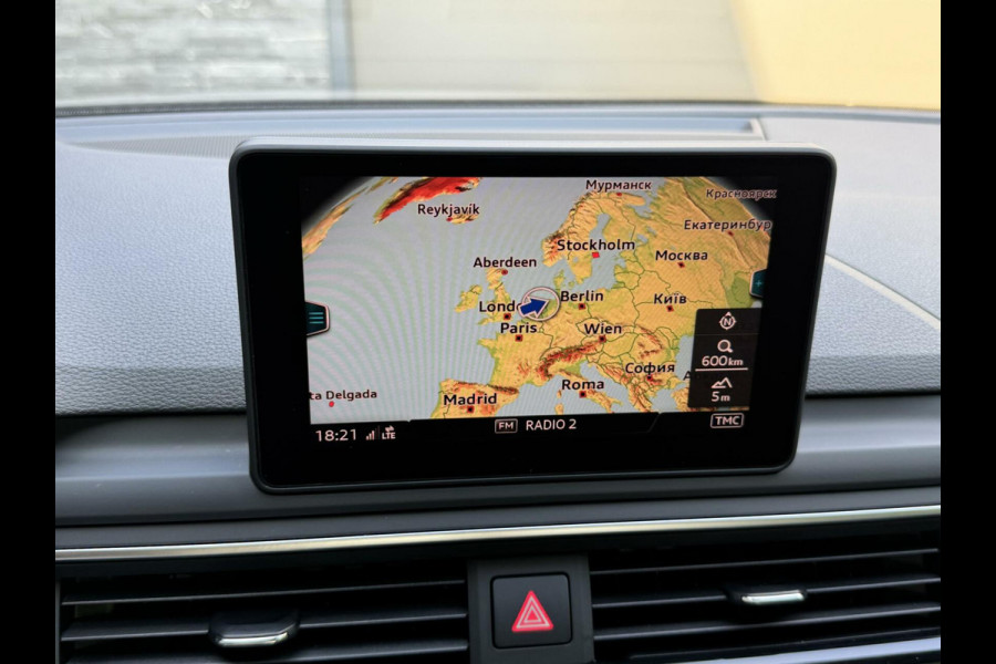 Audi A5 Sportback 35 TFSI S-line black edition Automaat | Navigatiesysteem | Bang&Olufsen audio | Leer/alcantara grijs | Adaptieve cruis