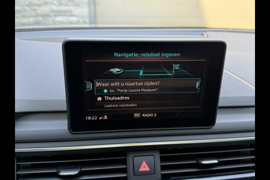 Audi A5 Sportback 35 TFSI S-line black edition Automaat | Navigatiesysteem | Bang&Olufsen audio | Leer/alcantara grijs | Adaptieve cruis