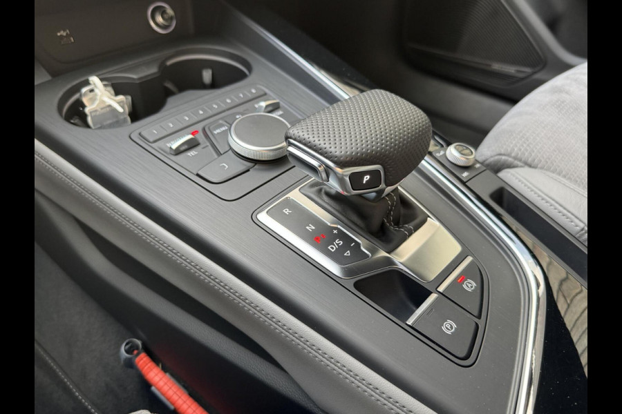 Audi A5 Sportback 35 TFSI S-line black edition Automaat | Navigatiesysteem | Bang&Olufsen audio | Leer/alcantara grijs | Adaptieve cruis