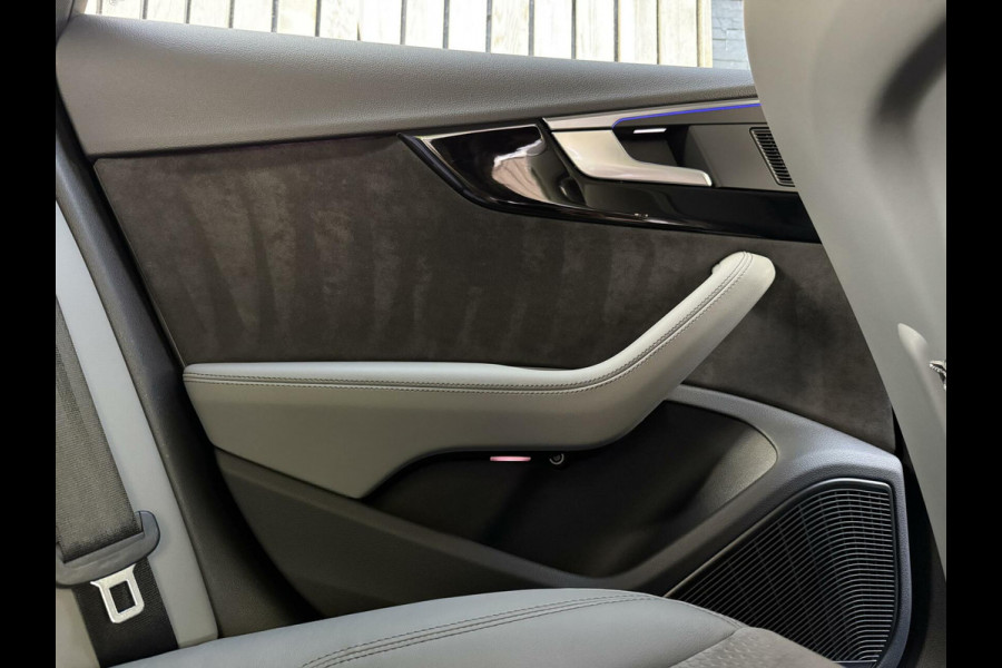 Audi A5 Sportback 35 TFSI S-line black edition Automaat | Navigatiesysteem | Bang&Olufsen audio | Leer/alcantara grijs | Adaptieve cruis
