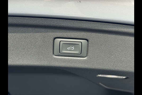Audi A5 Sportback 35 TFSI S-line black edition Automaat | Navigatiesysteem | Bang&Olufsen audio | Leer/alcantara grijs | Adaptieve cruis