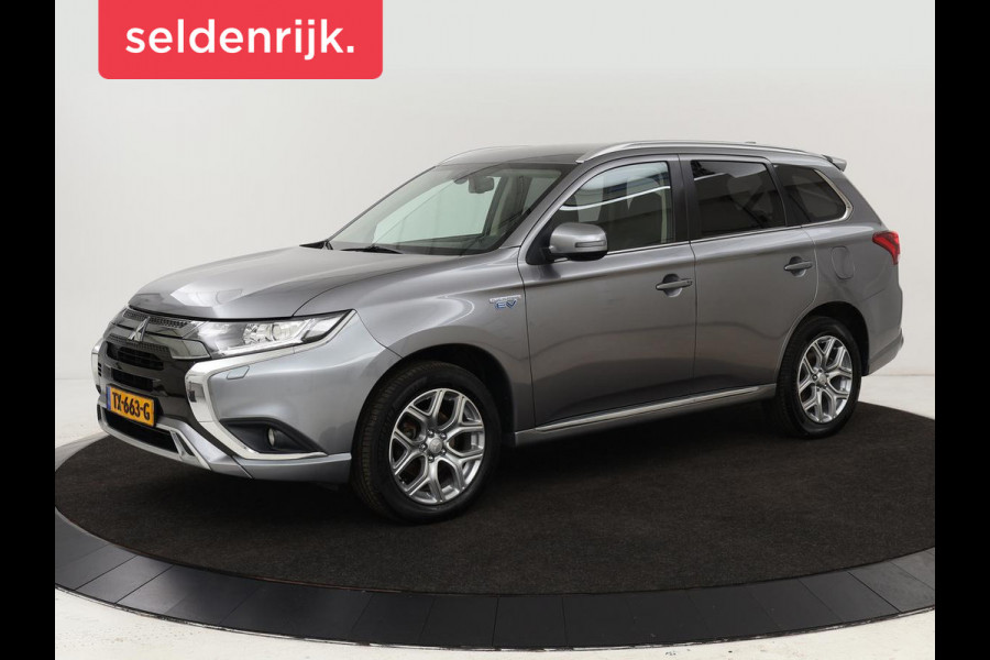Mitsubishi Outlander 2.4 PHEV Pure | Carplay | Trekhaak | Leder/Alcantara | Keyless | Camera | Climate control | Cruise control