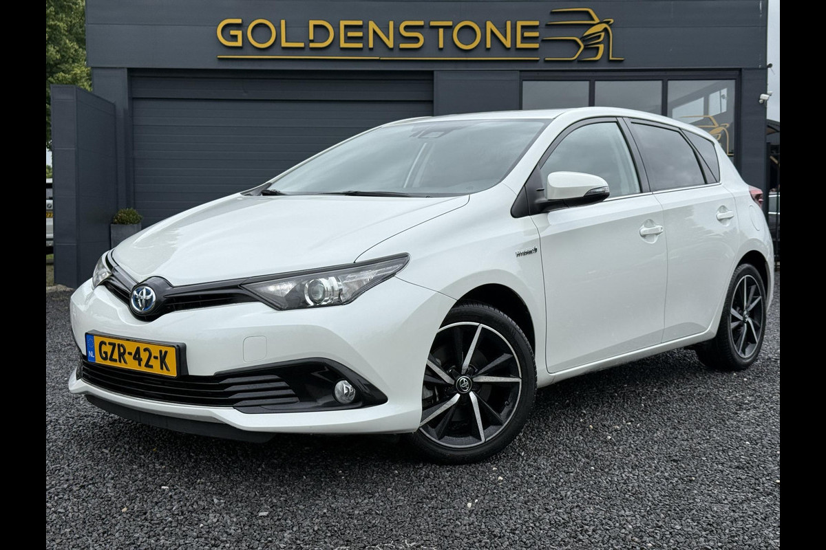 Toyota Auris 1.8 Hybrid Dynamic Go 1e Eigenaar,Navi,Camera,Lm Velgen,136pk,Weinig Km,Apk tot 05-2027 Toyota Auris 1.8 Hybrid Dynamic Go 1e Eigenaar,Navi,Camera,Lm Velgen,136pk,Weinig Km,Apk tot 05-2027