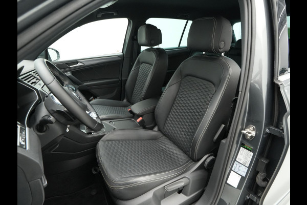 Volkswagen Tiguan 1.4 TSI 150pk DSG Highline R-Line Trekhaak Leder Camera Navigatie 43