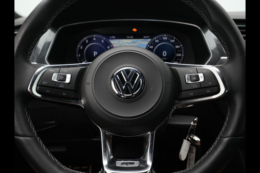 Volkswagen Tiguan 1.4 TSI 150pk DSG Highline R-Line Trekhaak Leder Camera Navigatie 43