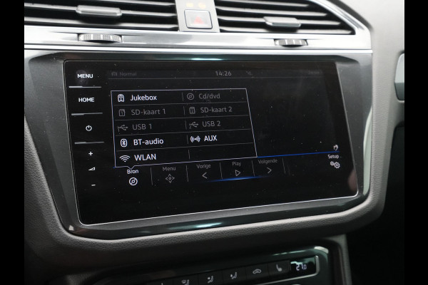 Volkswagen Tiguan 1.4 TSI 150pk DSG Highline R-Line Trekhaak Leder Camera Navigatie 43