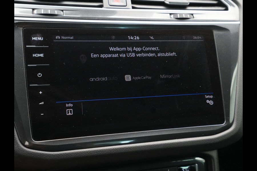 Volkswagen Tiguan 1.4 TSI 150pk DSG Highline R-Line Trekhaak Leder Camera Navigatie 43