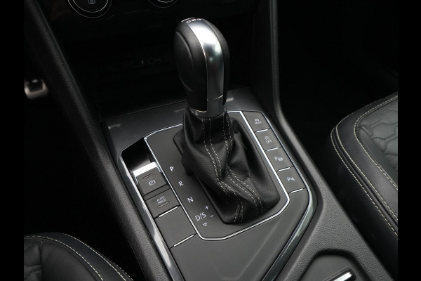 Volkswagen Tiguan 1.4 TSI 150pk DSG Highline R-Line Trekhaak Leder Camera Navigatie 43