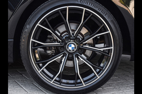 BMW 3-serie 320i CENTENNIAL HIGH EXECUTIVE | 184PK | LED | NL-AUTO | SCHUIF-/-DAK | 19INCH. | PROF. NAVI | STOELVERWARMING | PDC | LEDER