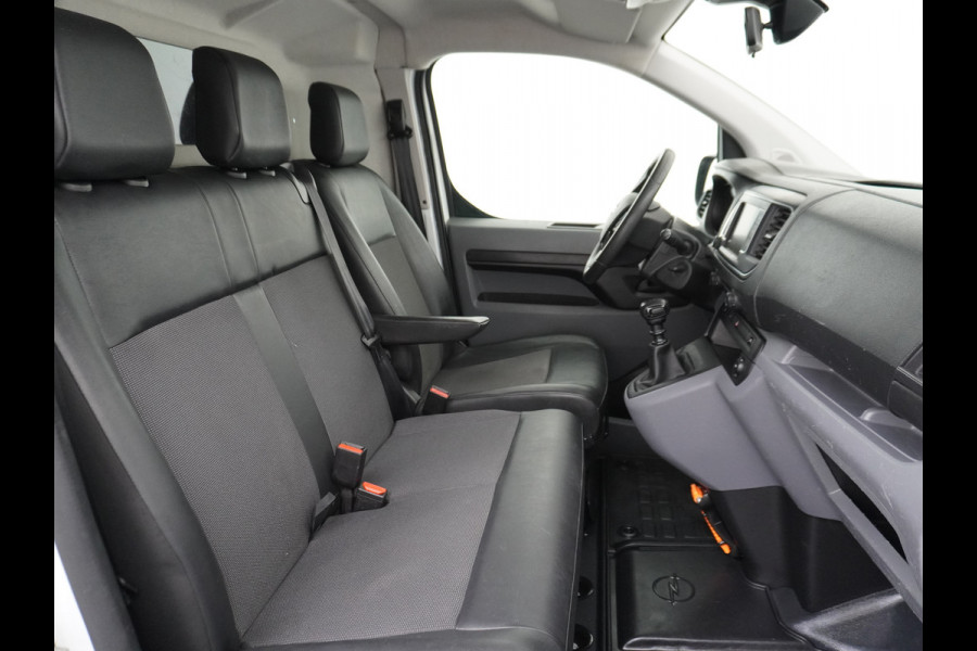 Opel Vivaro D120PK L2 3-Pers.360°Camera Apple Carplay Android Auto Trekhaak Imperiaal Airco DAB Cruise ControlH1 Edition 1.5cdti lengte 2 ho Schuifdeur Tussenwand Dealeronderhouden Sensor dodehoek Bluetooth Regensensor 1e Eigenaar EURO 6 AN 300NM Koppel 1800kg Trekvermogen