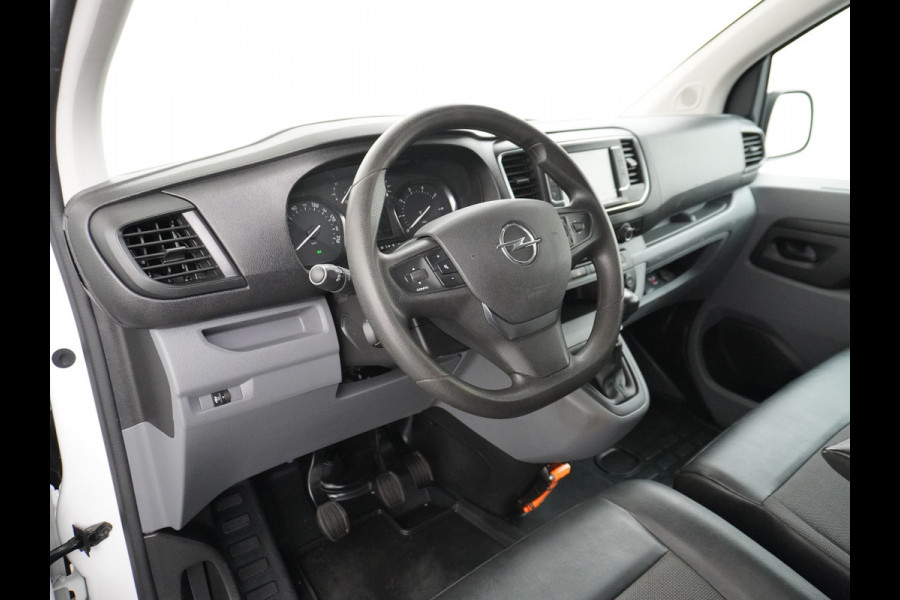 Opel Vivaro D120PK L2 3-Pers.360°Camera Apple Carplay Android Auto Trekhaak Imperiaal Airco DAB Cruise ControlH1 Edition 1.5cdti lengte 2 ho Schuifdeur Tussenwand Dealeronderhouden Sensor dodehoek Bluetooth Regensensor 1e Eigenaar EURO 6 AN 300NM Koppel 1800kg Trekvermogen