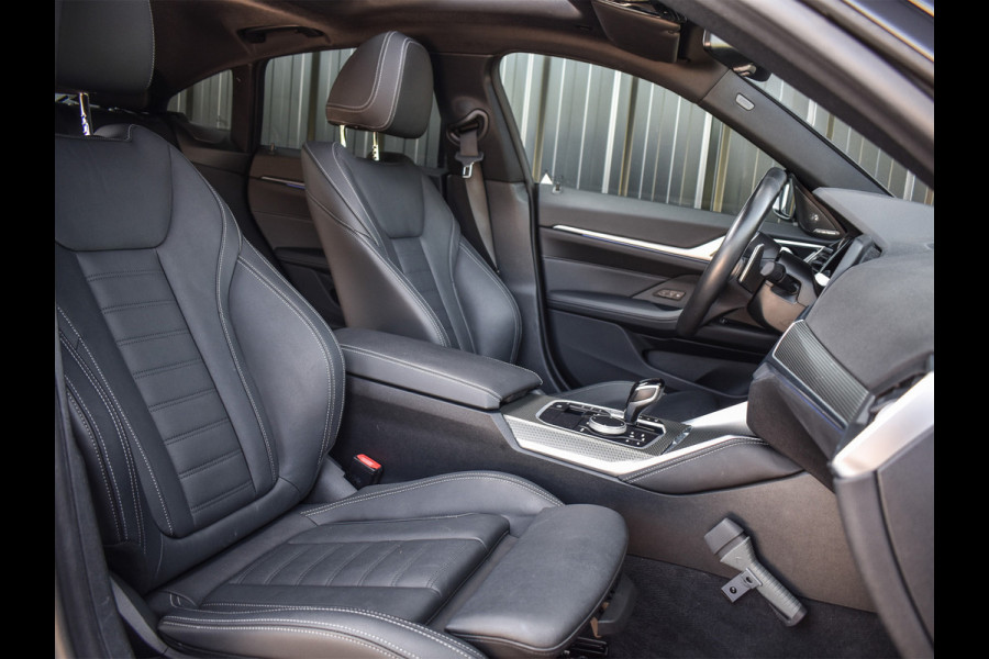 BMW 4 Serie Gran Coupé M440i X-DRIVE | 374 PK | NL-AUTO | M-SPORT | ACTIVE CRUISE | SPORT-BRAKE | M-SPORT DFFERENTIAL | PANORAMADAK | MEMORY