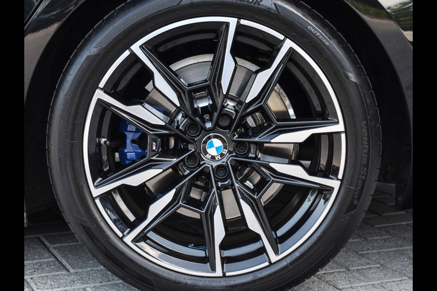 BMW 4 Serie Gran Coupé M440i X-DRIVE | 374 PK | NL-AUTO | M-SPORT | ACTIVE CRUISE | SPORT-BRAKE | M-SPORT DFFERENTIAL | PANORAMADAK | MEMORY