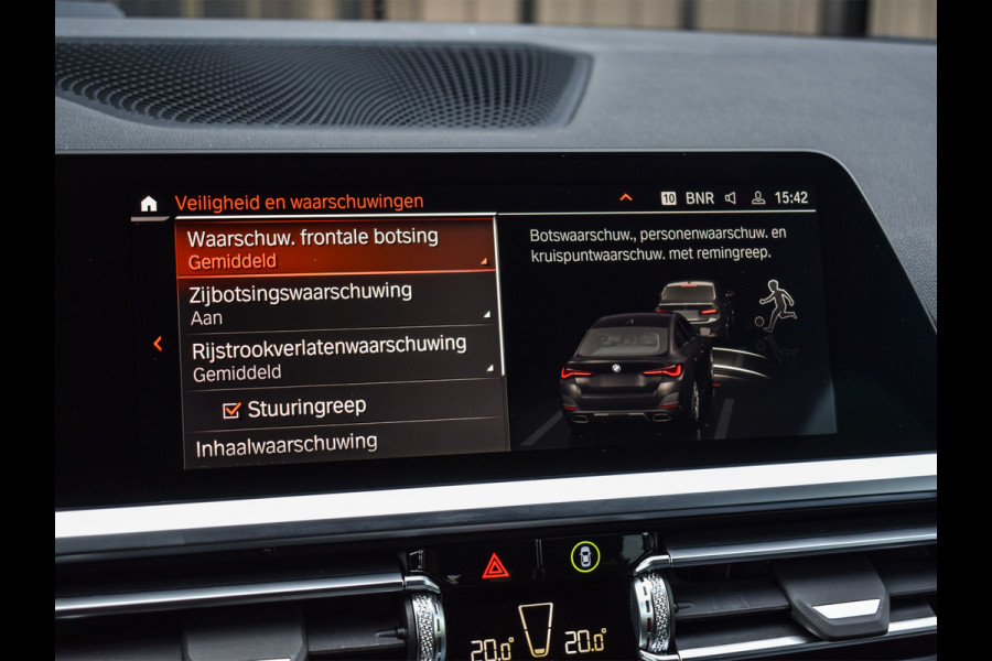 BMW 4 Serie Gran Coupé M440i X-DRIVE | 374 PK | NL-AUTO | M-SPORT | ACTIVE CRUISE | SPORT-BRAKE | M-SPORT DFFERENTIAL | PANORAMADAK | MEMORY