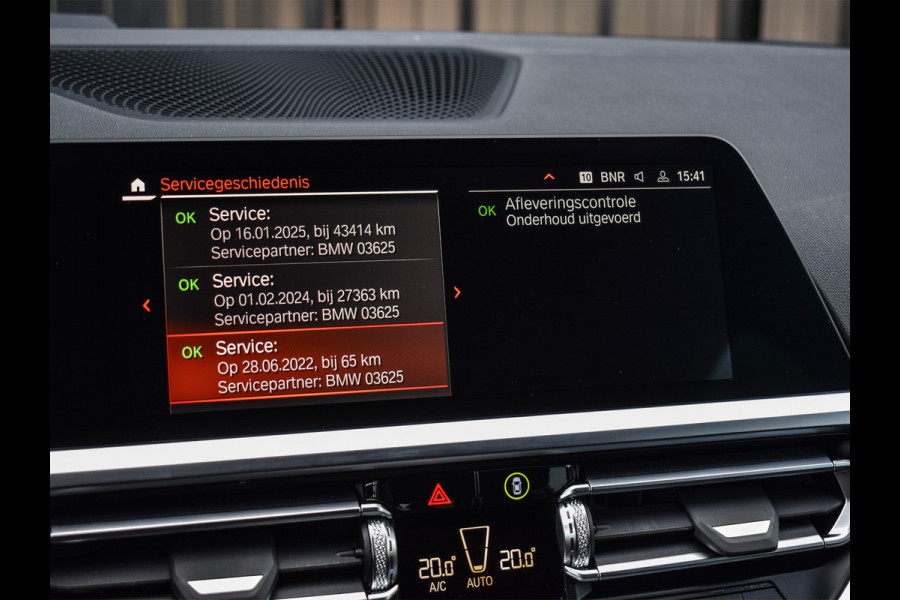 BMW 4 Serie Gran Coupé M440i X-DRIVE | 374 PK | NL-AUTO | M-SPORT | ACTIVE CRUISE | SPORT-BRAKE | M-SPORT DFFERENTIAL | PANORAMADAK | MEMORY