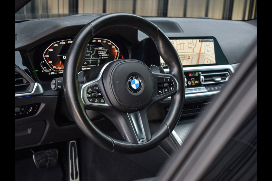 BMW 4 Serie Gran Coupé M440i X-DRIVE | 374 PK | NL-AUTO | M-SPORT | ACTIVE CRUISE | SPORT-BRAKE | M-SPORT DFFERENTIAL | PANORAMADAK | MEMORY