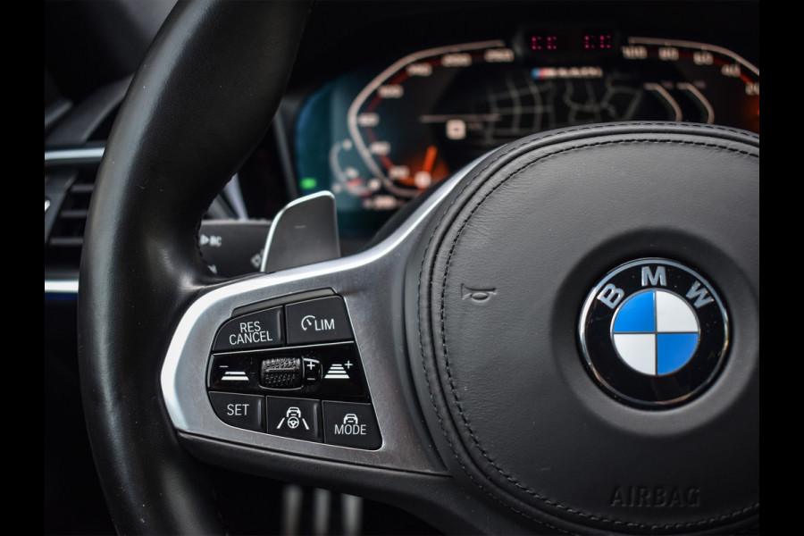 BMW 4 Serie Gran Coupé M440i X-DRIVE | 374 PK | NL-AUTO | M-SPORT | ACTIVE CRUISE | SPORT-BRAKE | M-SPORT DFFERENTIAL | PANORAMADAK | MEMORY