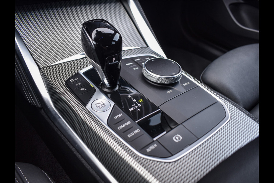 BMW 4 Serie Gran Coupé M440i X-DRIVE | 374 PK | NL-AUTO | M-SPORT | ACTIVE CRUISE | SPORT-BRAKE | M-SPORT DFFERENTIAL | PANORAMADAK | MEMORY