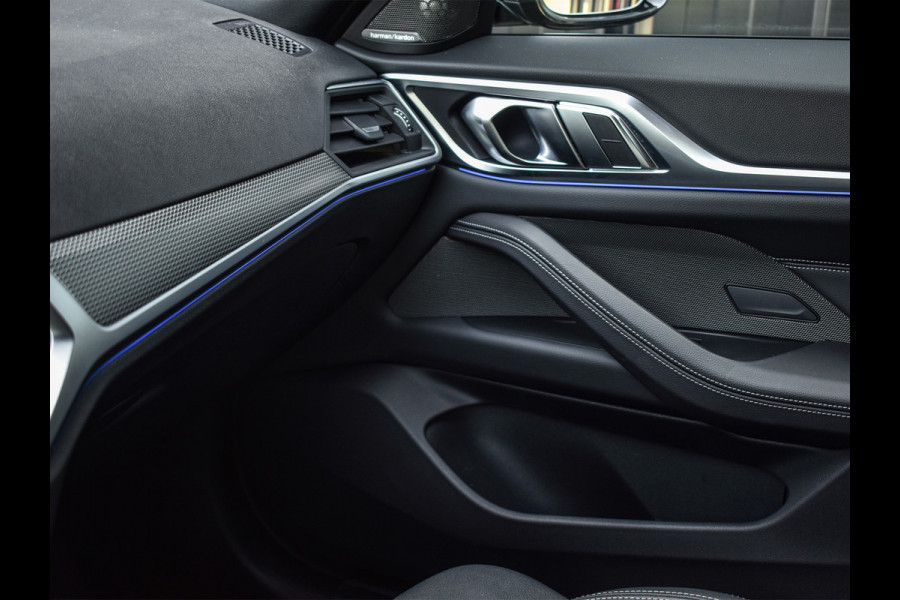 BMW 4 Serie Gran Coupé M440i X-DRIVE | 374 PK | NL-AUTO | M-SPORT | ACTIVE CRUISE | SPORT-BRAKE | M-SPORT DFFERENTIAL | PANORAMADAK | MEMORY