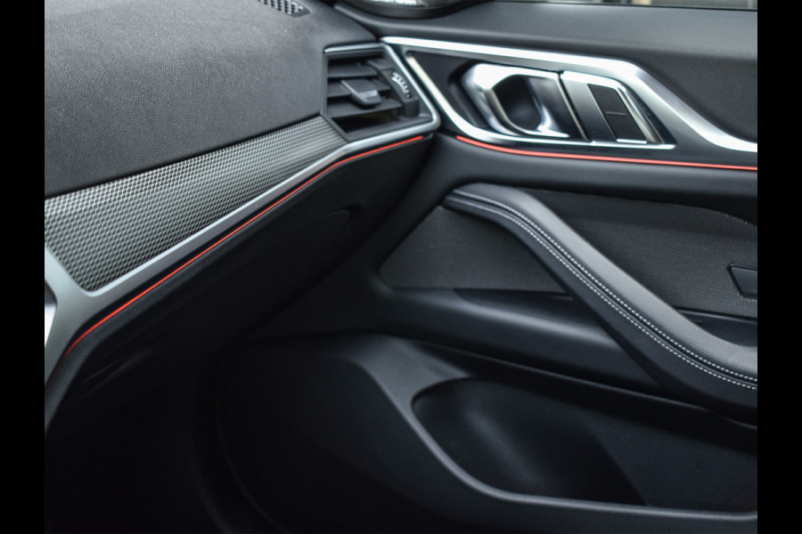 BMW 4 Serie Gran Coupé M440i X-DRIVE | 374 PK | NL-AUTO | M-SPORT | ACTIVE CRUISE | SPORT-BRAKE | M-SPORT DFFERENTIAL | PANORAMADAK | MEMORY