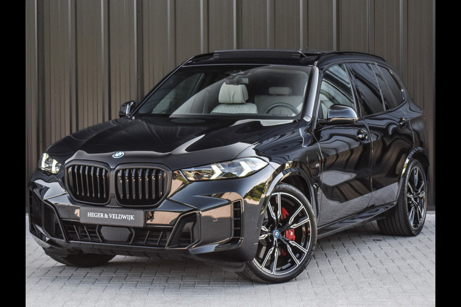 BMW X5 xDrive50e | M-SPORT | COMFORT ACCESS | SOFT-CLOSE | TREKHAAK | PANORAMADAK -SKY LOUNGE | MASSAGE STOELEN | ACOUSTIC GLASS | 4-ZO